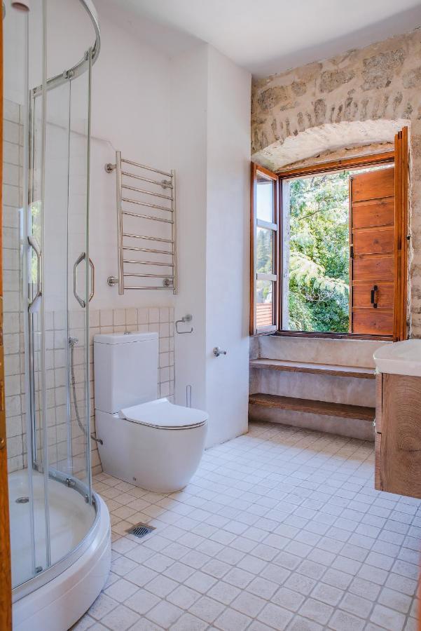 פראסט Guesthouse Mrshe Palace מראה חיצוני תמונה
